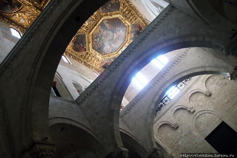 Базилика Святого Николая Бари, Италия