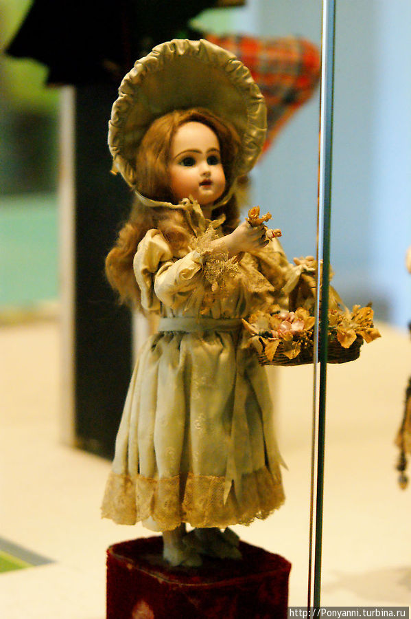 музыкальная шкатулка Кукла от Густава Виши.1890 год.Париж. Брухзаль, Германия