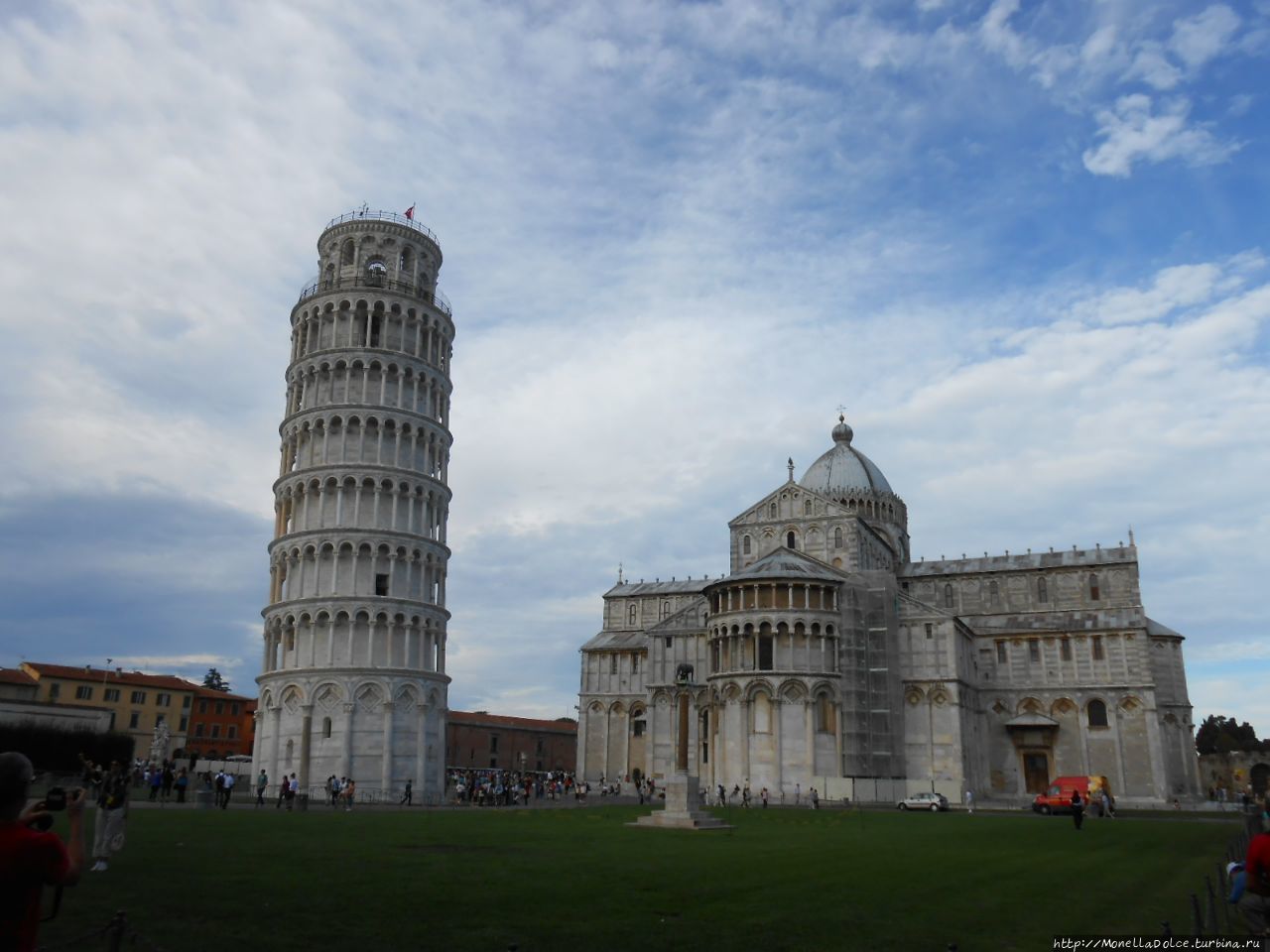 Pisa: чудесная площадь piazza dei Miracoli Пиза, Италия