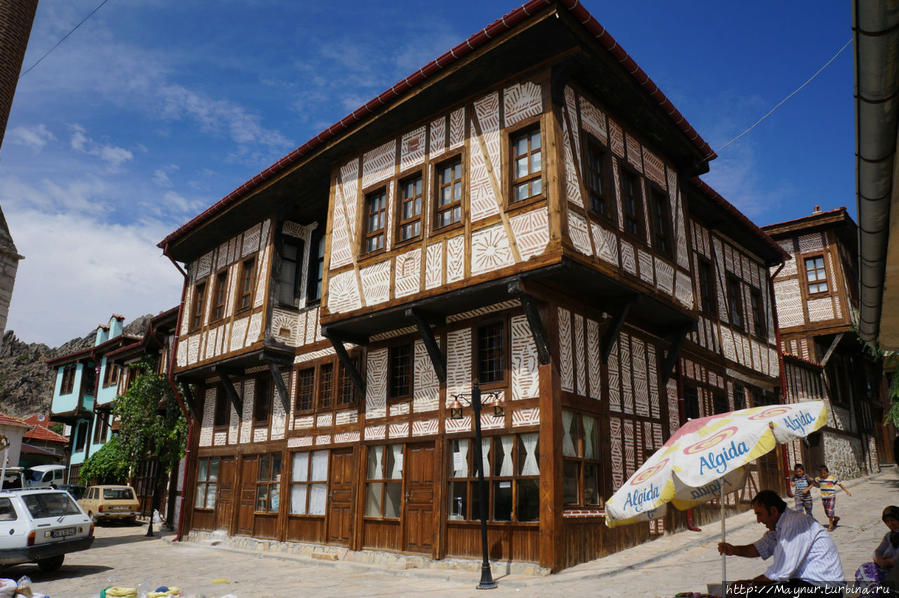 Дом стоит с 1207 г. Сиврисихар, Турция
