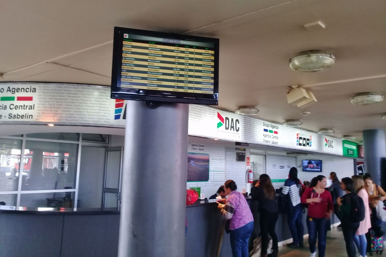 Автовокзал и ТЦ Сальто Сальто, Уругвай