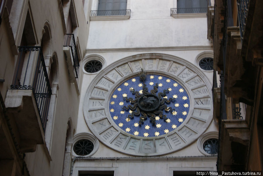 Часовая башня — главное сокровище Сан-Марко Венеция, Италия