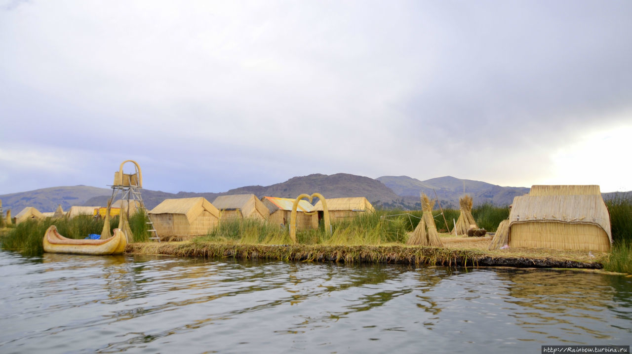 Тростниковые острова Урос плавающие острова, Перу