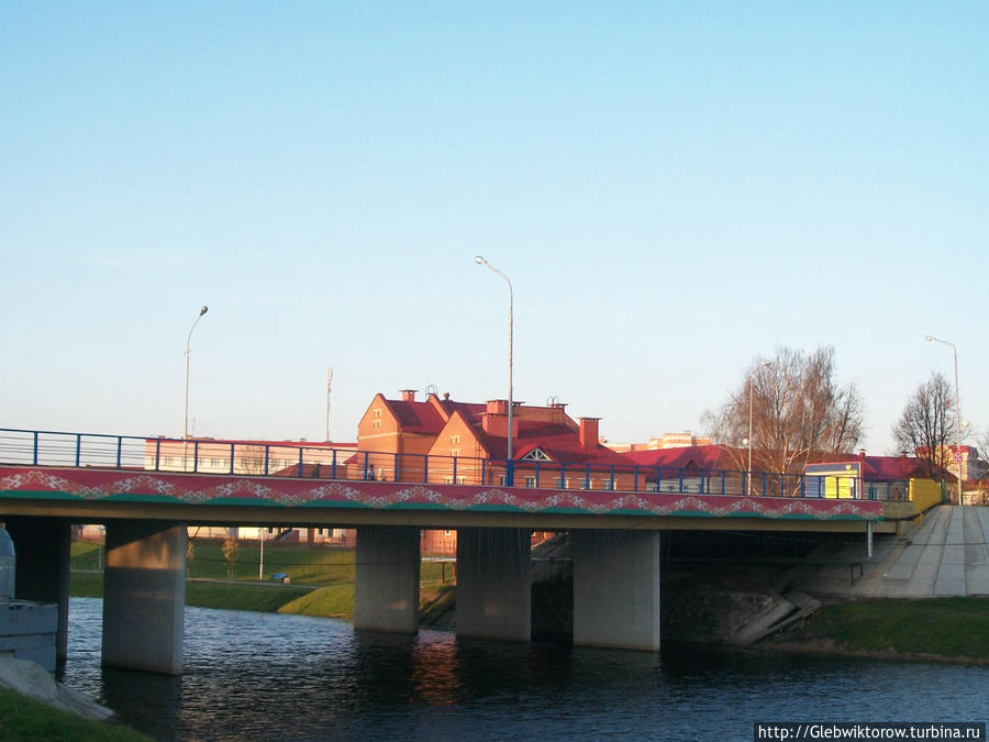 Прогулка по набережной Днепра на закате Орша, Беларусь