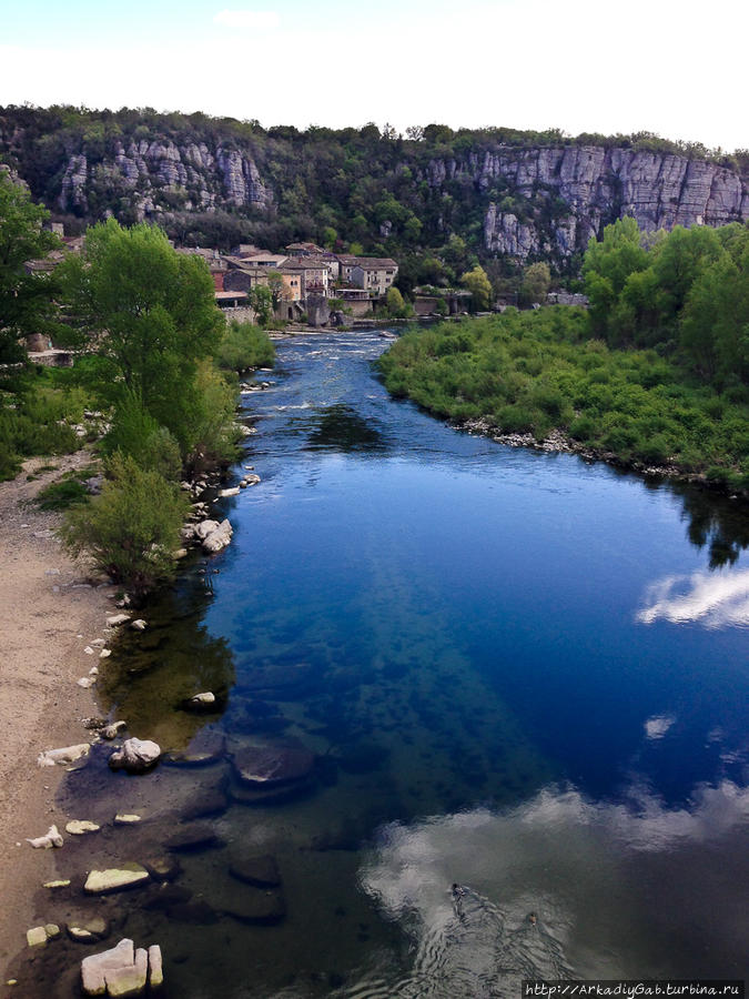 В тиши дремотной лени