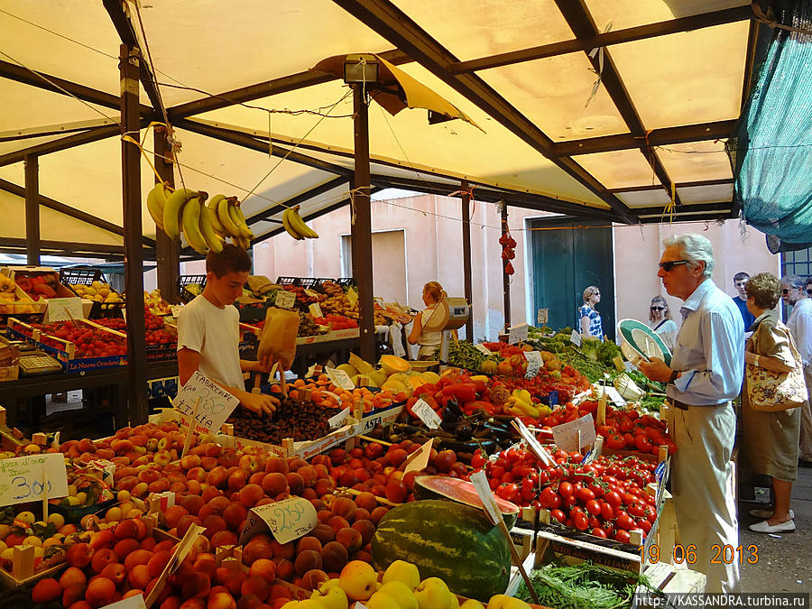 Венецианский рынок Риальто Венеция, Италия