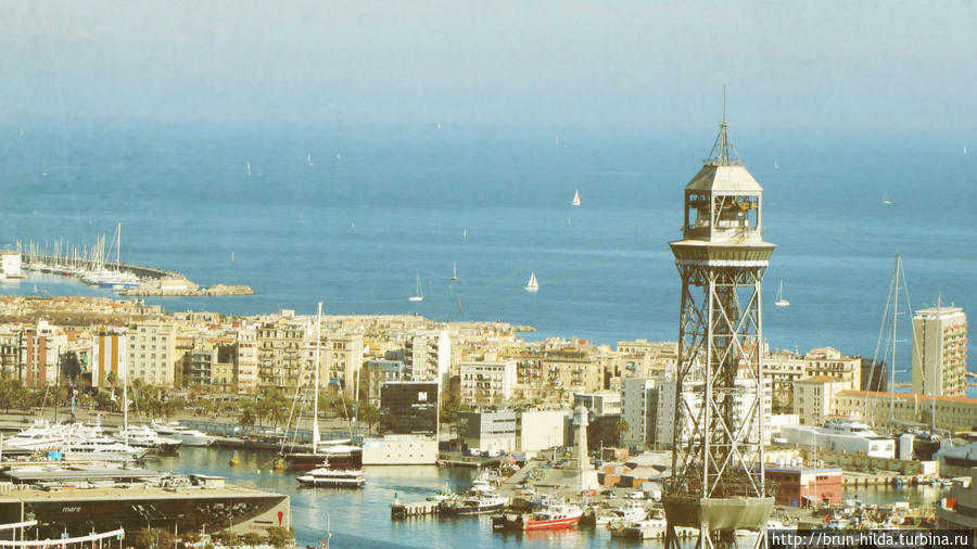 вид на порт с Монжуика Каталония, Испания