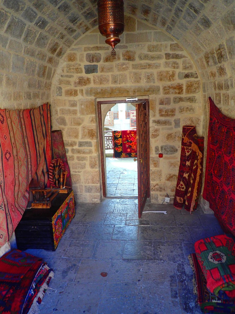 Приют путешественников в старом Баку. Караван-сарай. Баку, Азербайджан