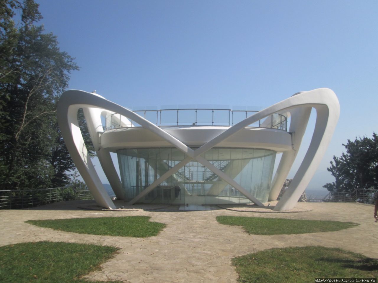 Обзорная площадка — одна из оборудованных около Кутаиси Сатаплия Природный Парк, Грузия