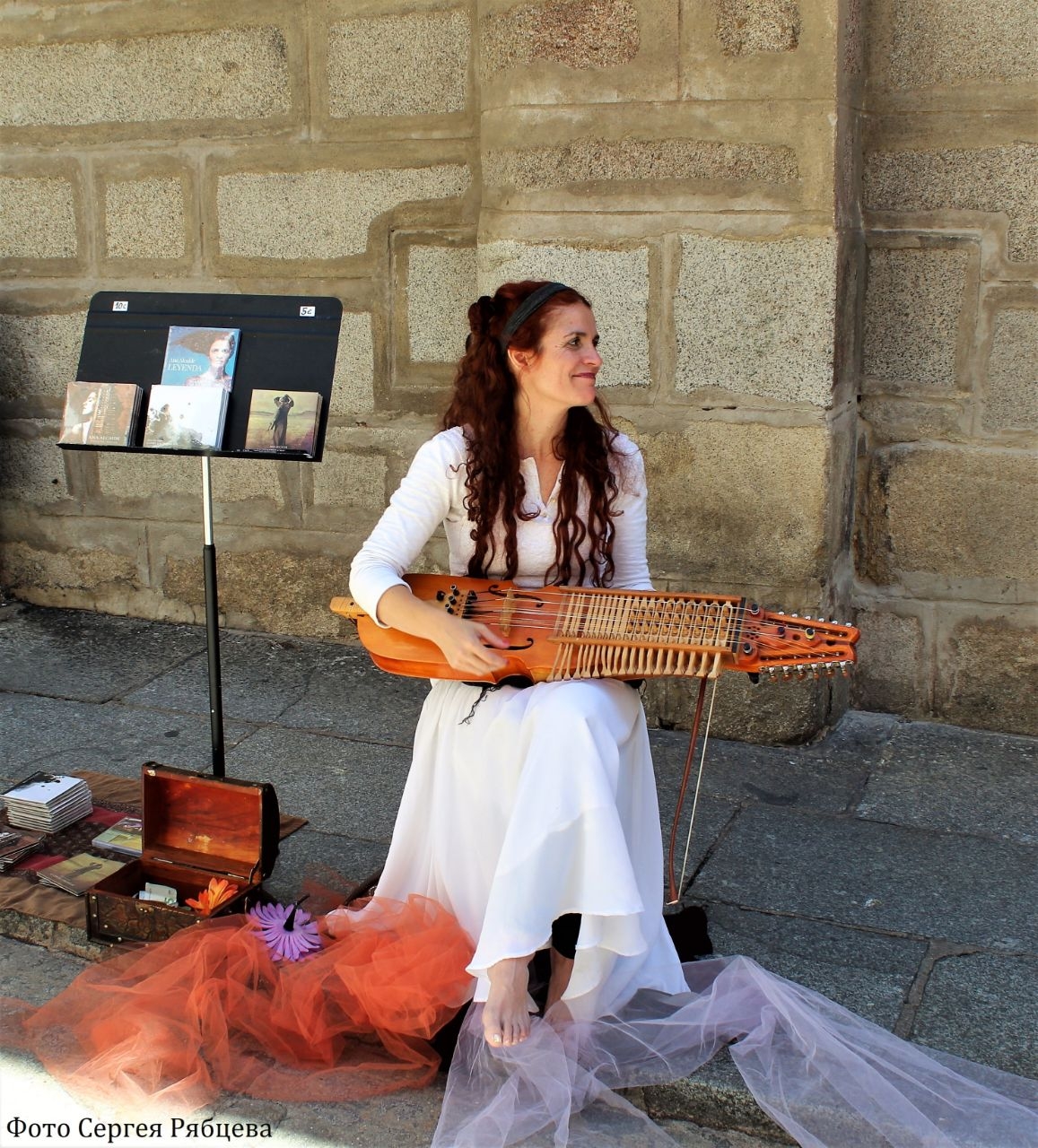 Старинная музыка Толедо. Никельхарпа Аны Алькаиде Толедо, Испания