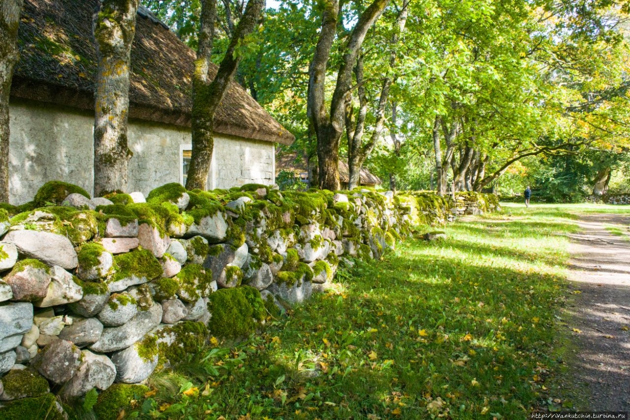 Островная земля Уезд Сааремаа, Эстония