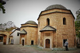 Мавзолей Гази Хусрев-бея является прекрасным образцом османской архитектуры. Его сооружение расположено на территории мечети Гази Хусрев-бея.