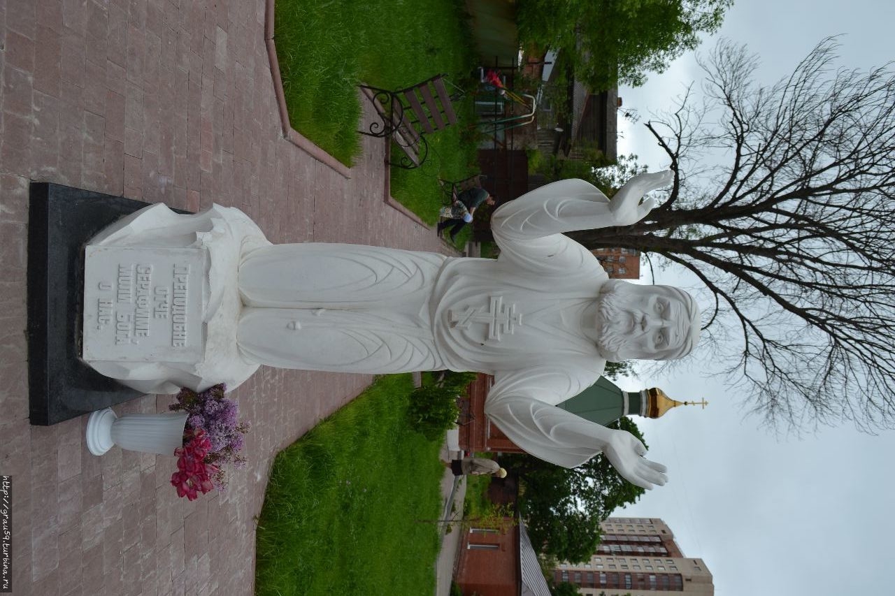 Памятник Серафиму Саровскому / Monument To Seraphim Of Sarov