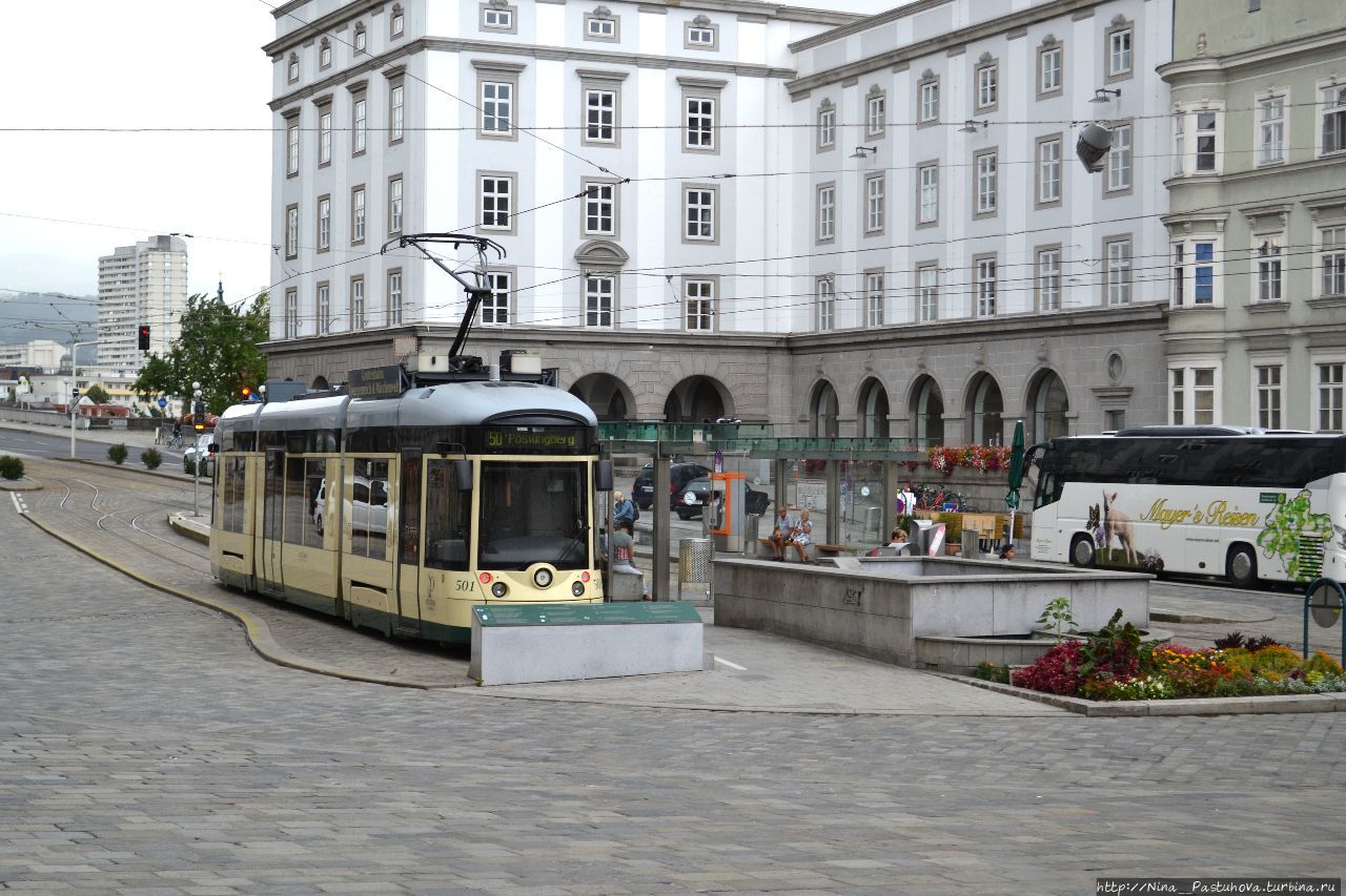 Линц — столица Верхней Австрии. Историческая Главная площадь Линц, Австрия
