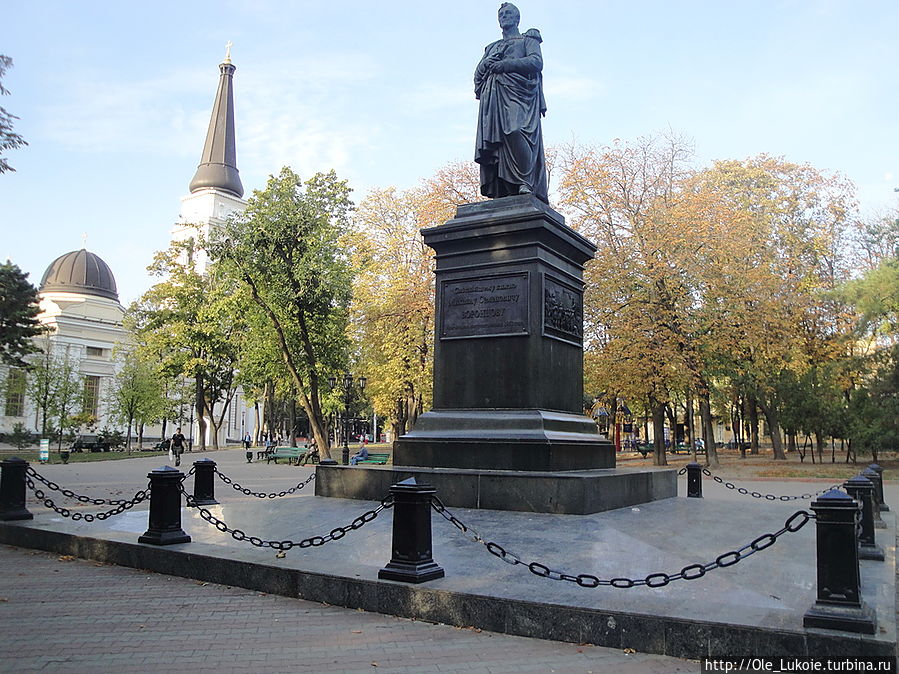 Памятник графу М. Воронцову — генерал-губернатору Одессы 1823-1844 гг. Одесса, Украина