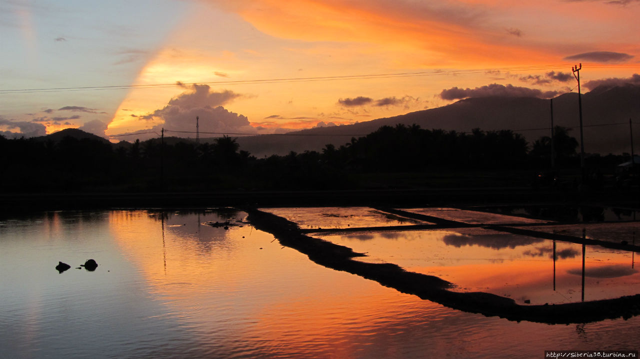 Закат на Сумбаве. Индонезия