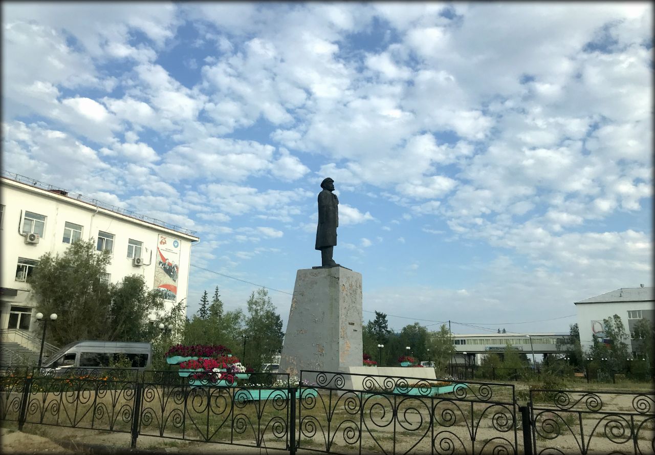 намцы фото. столбы (намский улус). максим кирович аммосов село намцы памятник. памятник ильи винокурова намцы. достопримечательности села намцы.