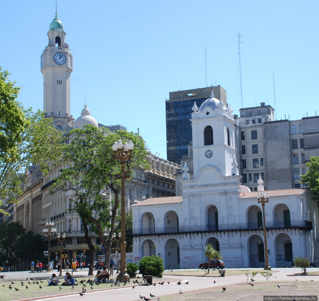 Кабильдо — общественное здание Буэнос Айреса, которое в колониальное время использовалось как здание правительства. Сегодня здесь находятся Национальный музей и музей Майской Революции Буэнос-Айрес, Аргентина