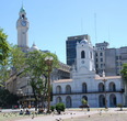 Кабильдо — общественное здание Буэнос Айреса, которое в колониальное время использовалось как здание правительства. Сегодня здесь находятся Национальный музей и музей Майской Революции