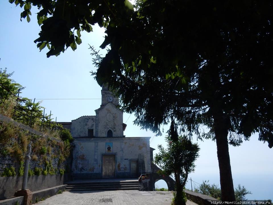 Costiera Amalfitana — панорама от Furore до Conca dei marini Конка-деи-Марини, Италия