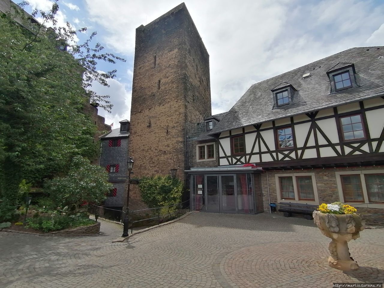 Замок Шёнбург, Долина Среднего Рейна (UNESCO 1066) Обервезель, Германия