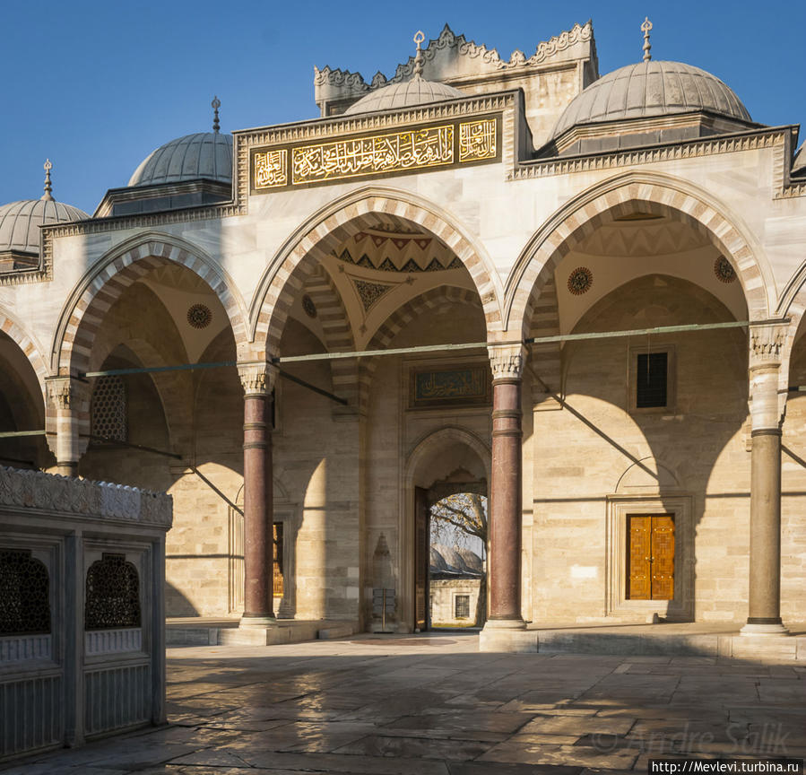Уникальная красота внутреннего убранства мечети Сулимание Стамбул, Турция