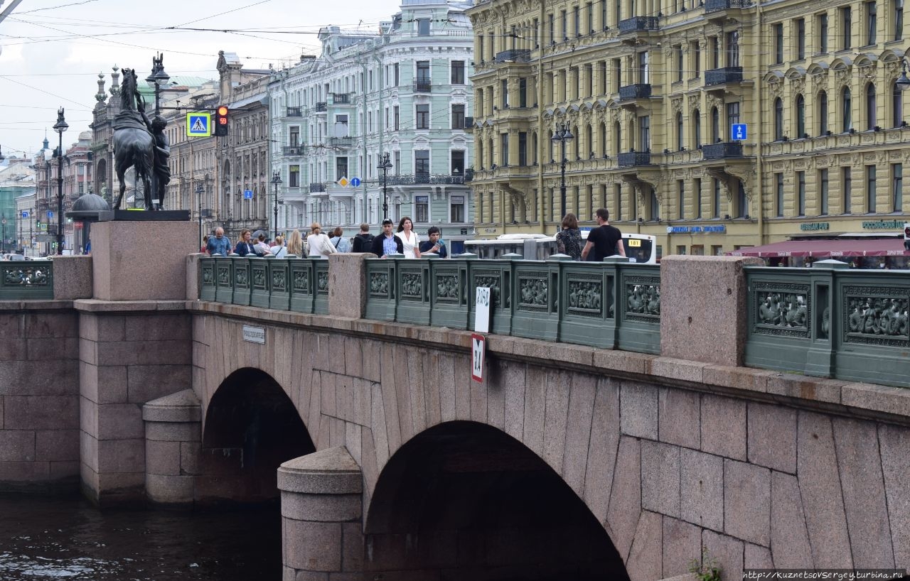 Санкт-Петербург. Прогулка по Невскому проспекту. Санкт-Петербург, Россия