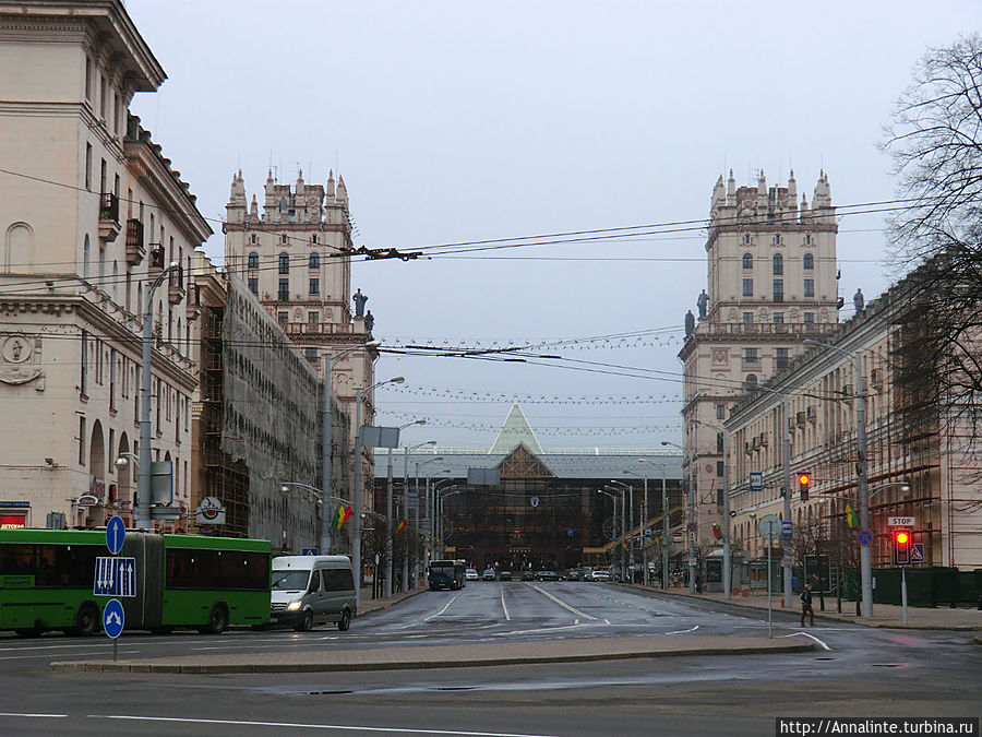 Вид на ж/д вокзал Минск, Беларусь