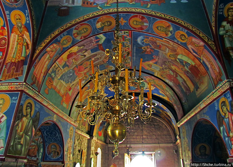 Тврдош - старый православный монастырь  на реке Требишница