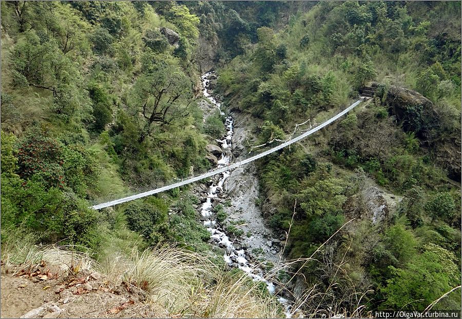 Мост через речку Лангтанг, Непал
