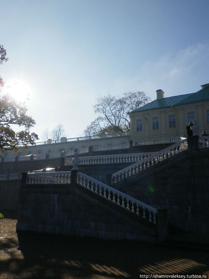 Ораниенбаум.  Утро дворца Ломоносов, Россия