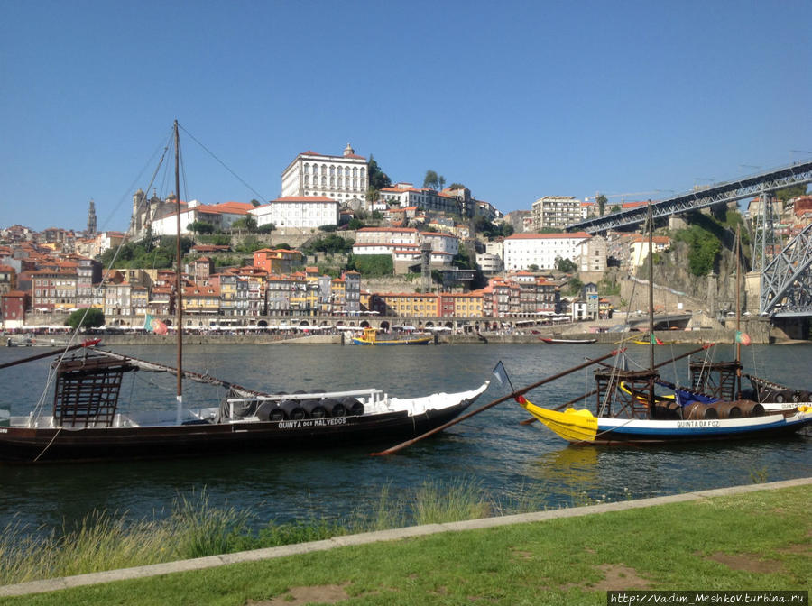 Река Дору — своеобразный символ города Порту. Порту, Португалия