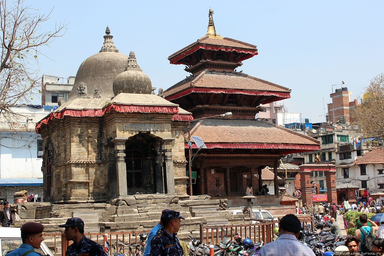 Храм Kotilingeshwar Mahadev Temple. Из интернета Катманду, Непал