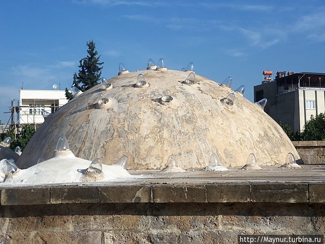 Таких куполов над баней несколько. Газиантеп, Турция