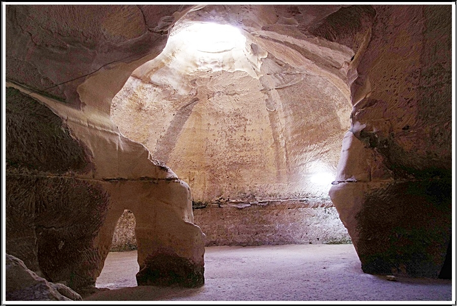 Тель-Мареша и пещеры Мареша Национальный парк Бейт-Гуврин-Мареша, Израиль