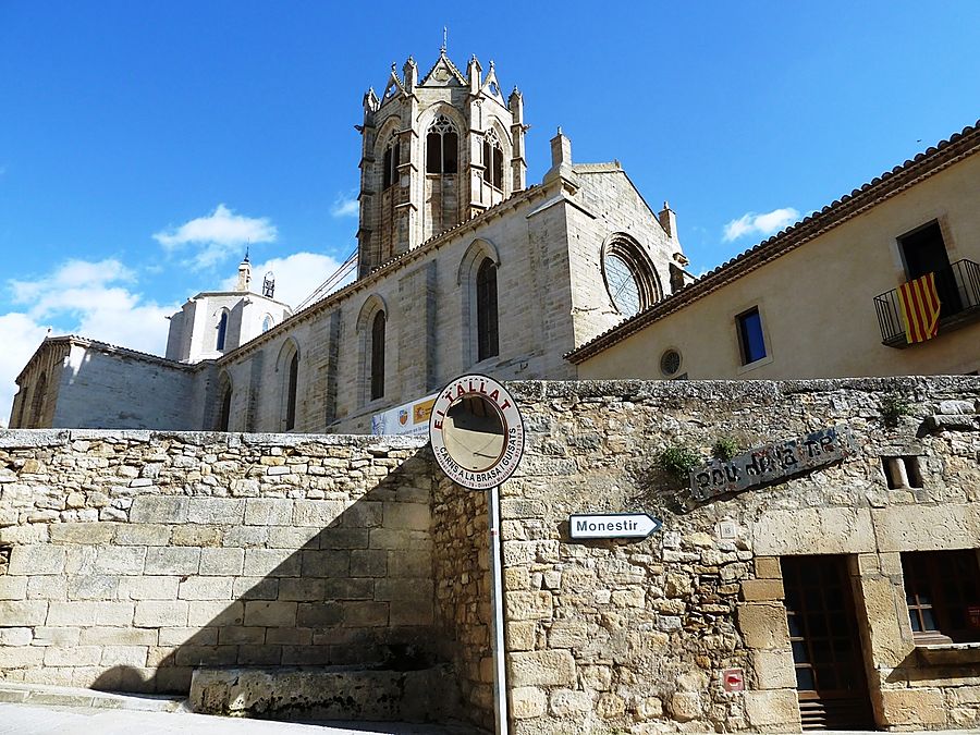Королевский монастырь Санта-Мария / Real Monasterio de Santa Maria