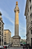 The Monument — памятник в Лондоне, воздвигнутый в память о Лондонском пожаре 1666 года, что уничтожил город практически полностью, но всё же поспособствовал тому, чтобы город перестроили и реконструировали