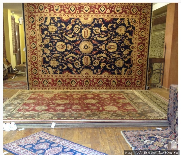 Завернуться в ковер за миллионы драм Лос-Анжелес, CША