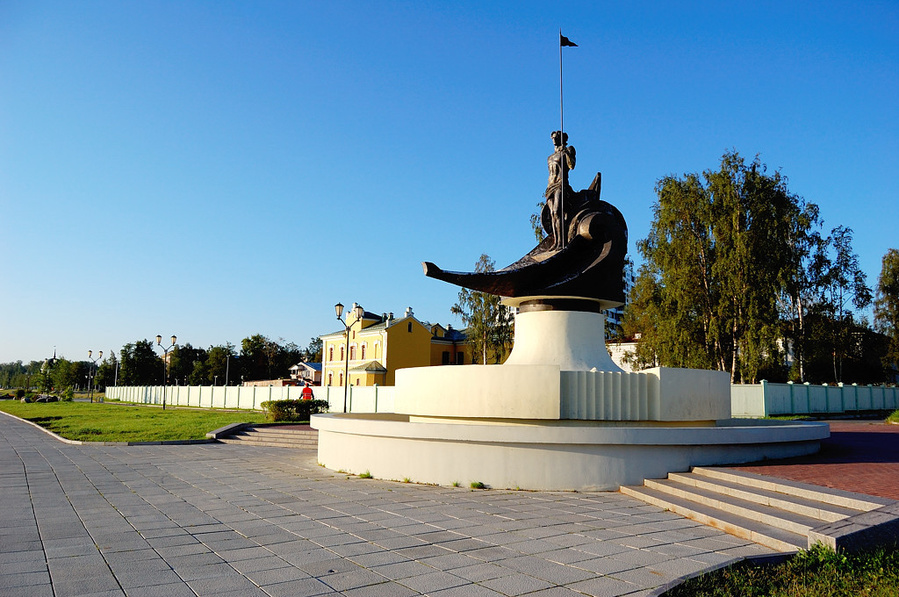 Петрозаводск и Кижи: С Ладожского вокзала на Онежское озеро Петрозаводск, Россия