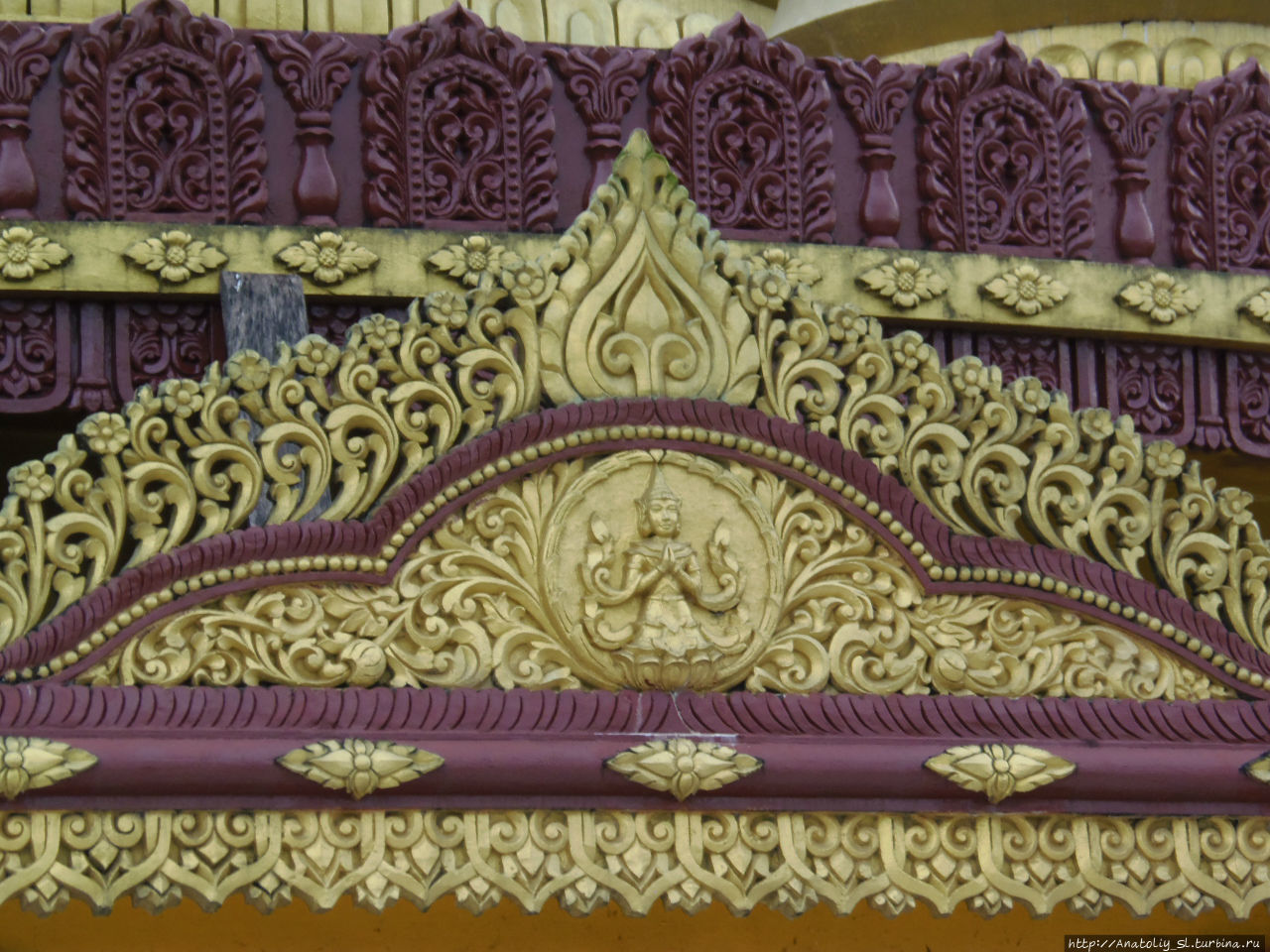 Бандарба́н. Монастырь Будда дхату Джади или Золотой Храм Бандарбан, Бангладеш