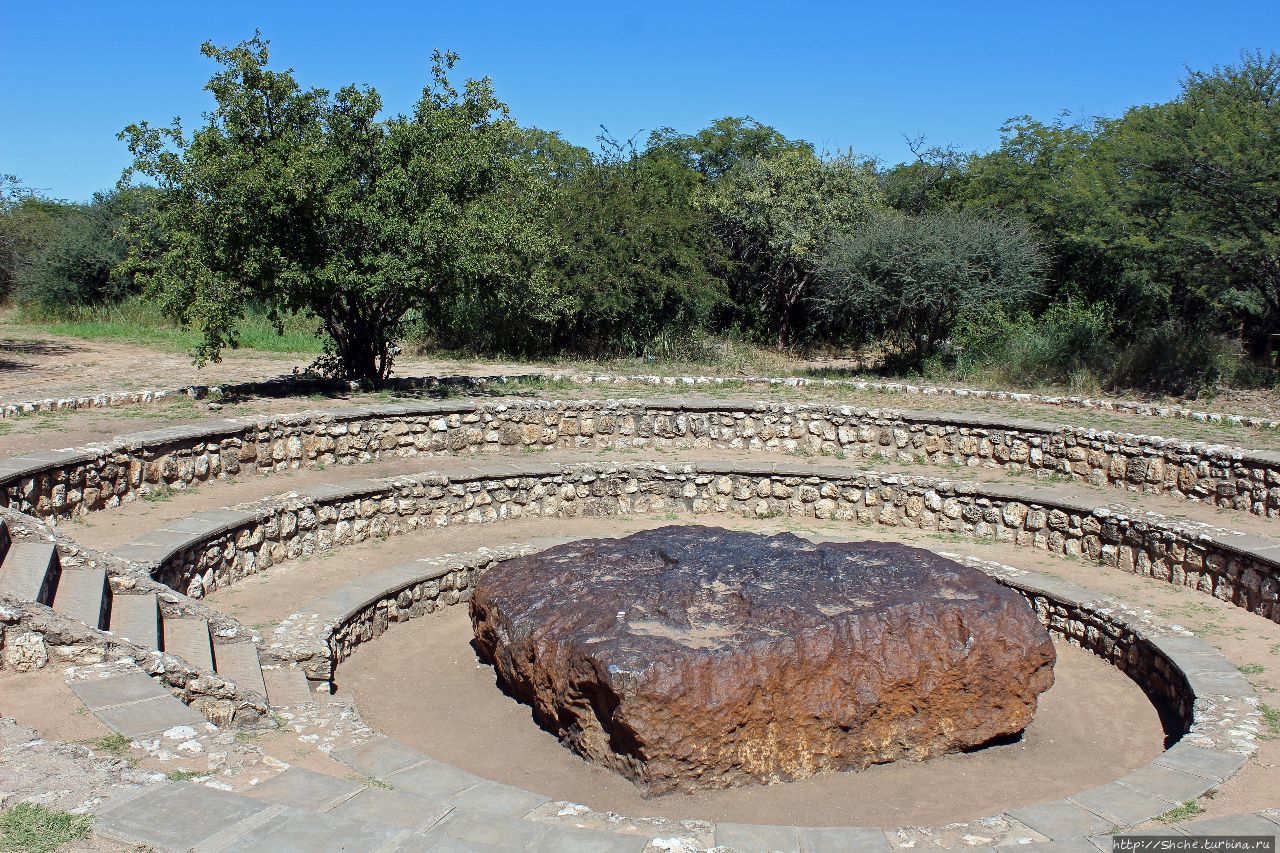 Гоба. Метеорит Гоба. Метеорит Гоба Намибия. Метеорит Гоба 1920. Метеорит в Намибии.