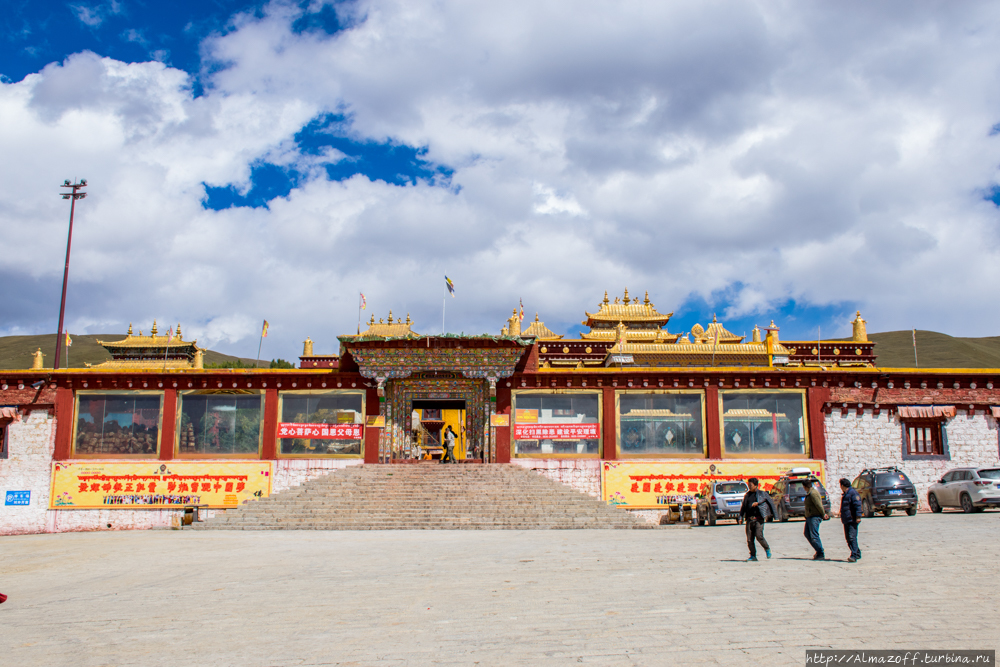 Монастырь Литанг (Ганден Тубчен Чёкхорлинг) Литанг, Китай