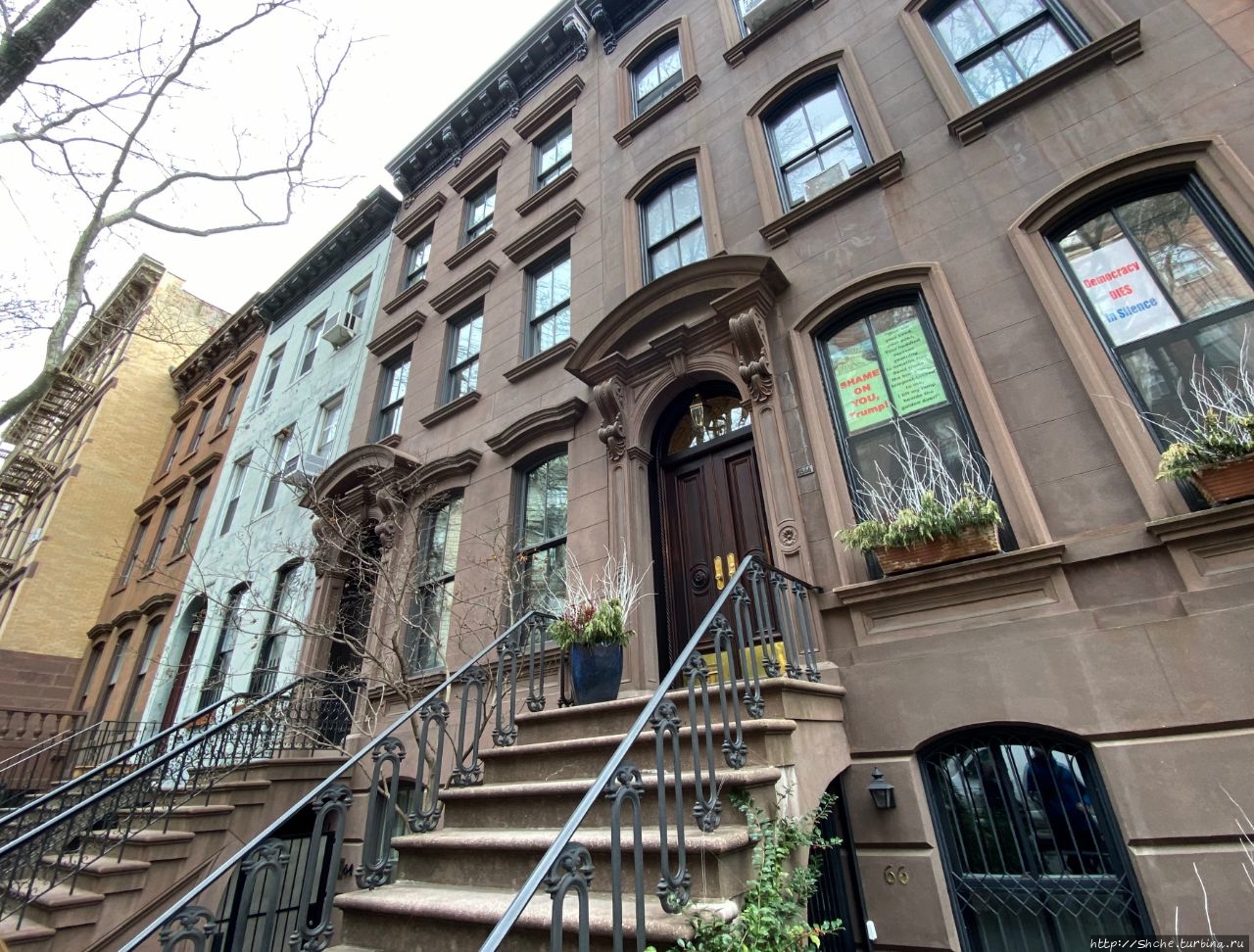 Дом Кэрри Брэдшоу / Carrie Bradshaw's Apartment