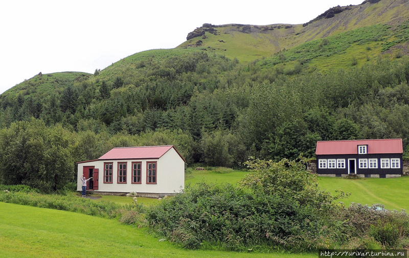 Здание школы Скогар, Исландия
