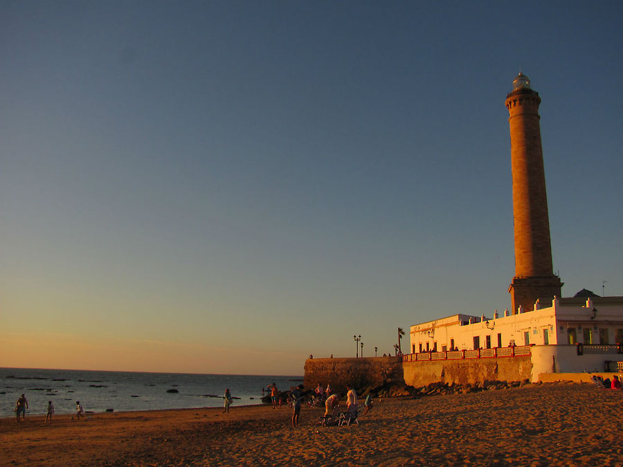 Фаро-де-Чипиона самый большой маяк Испании и один из крупнейших в Европе. Чипиона, Испания