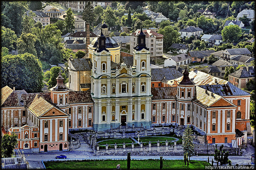 Монастырь Иезуитов. Кременец, Украина