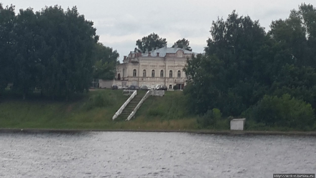 Романтика исторического города Оса, Россия