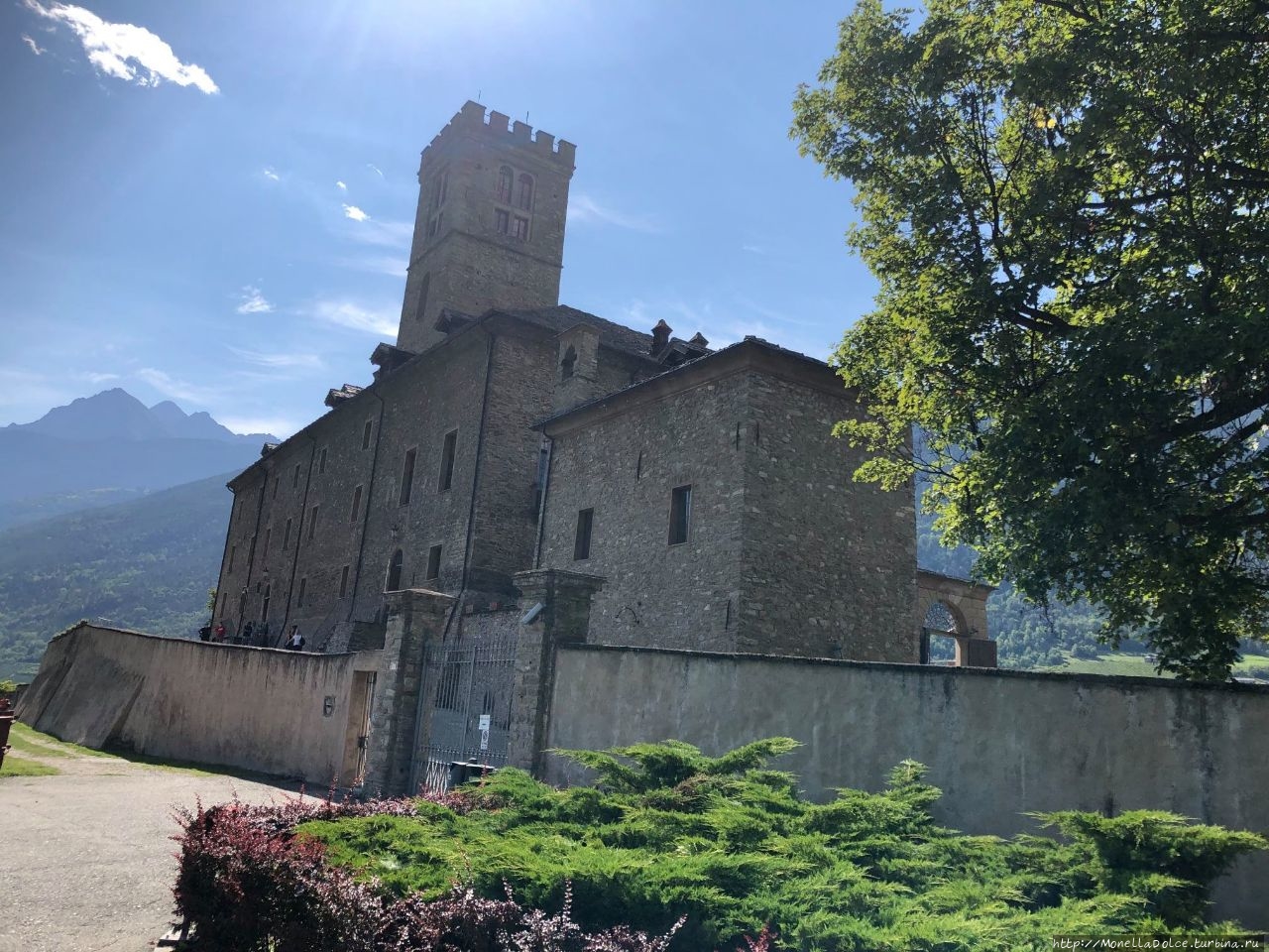 Королевский дворец Castello Reale di Sarre Аоста, Италия