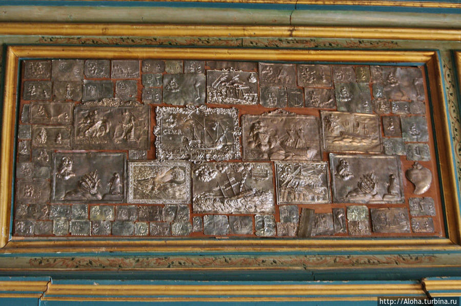 Серебряные пластины в церкви. Пераст, Черногория