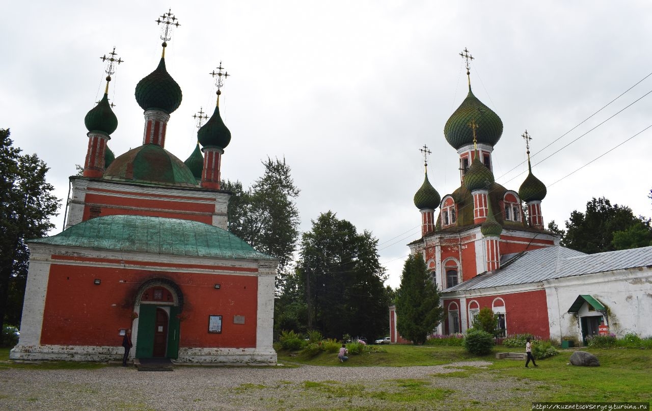 Переславль-Залесский. Красная площадь и река Трубеж. Переславль-Залесский, Россия